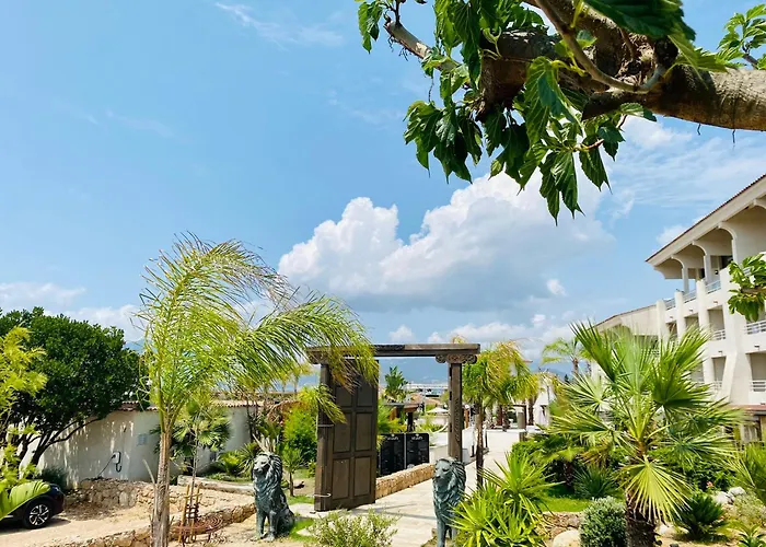 Bella Vista Hotel, Suites & Maisons